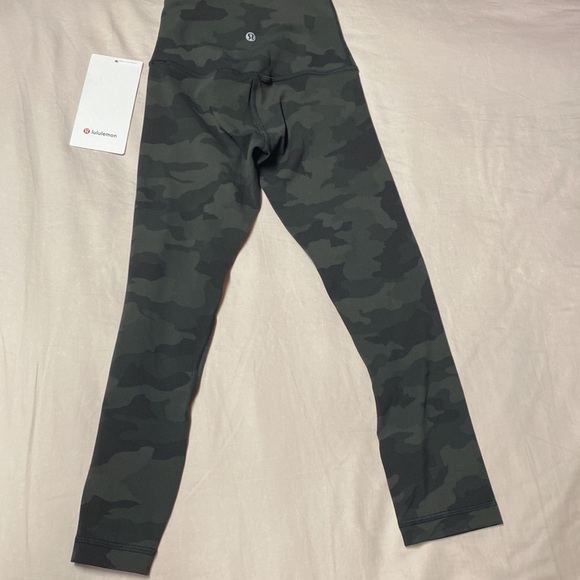 Lululemon align high rise crop 21” leggings - Picture 2 of 4